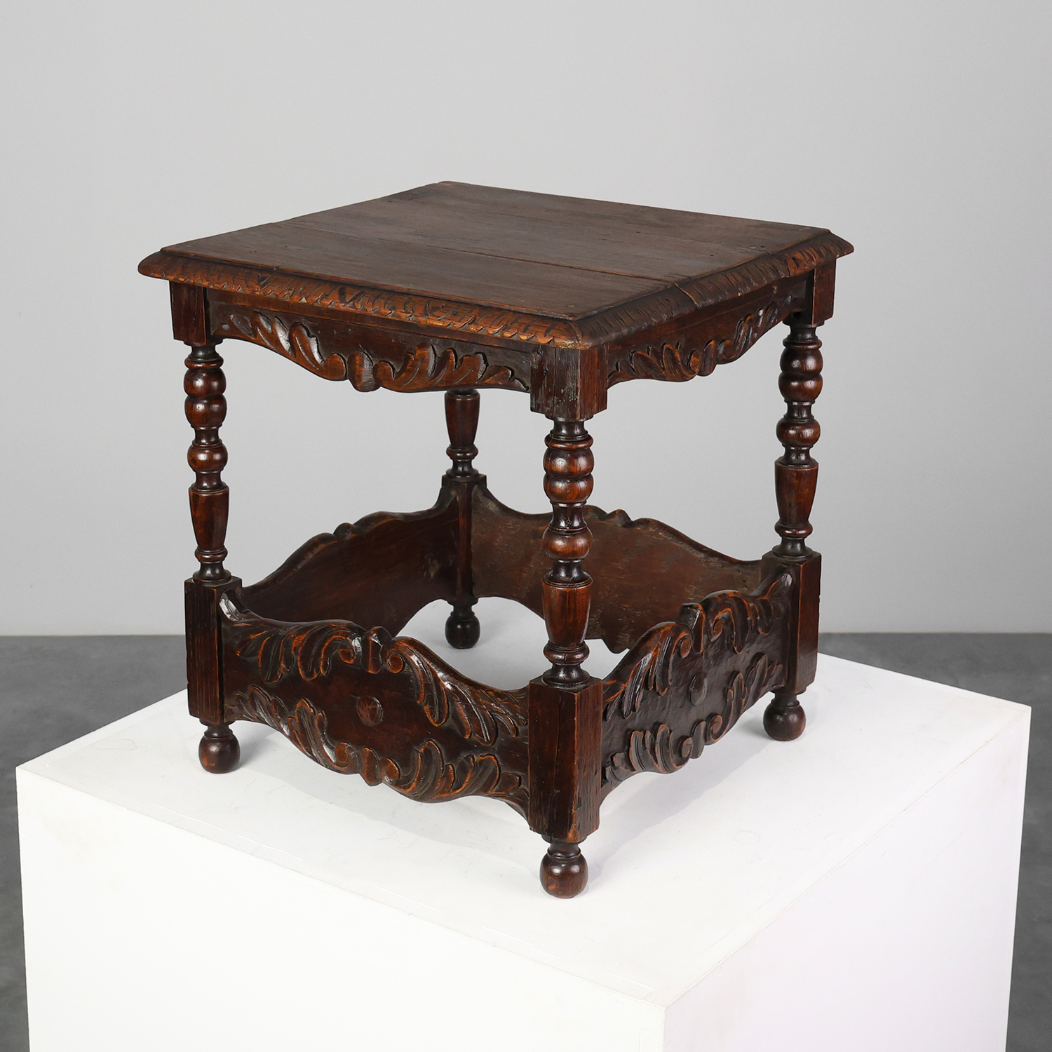 Oak carved square Side Table, Belgium 18th Century-img